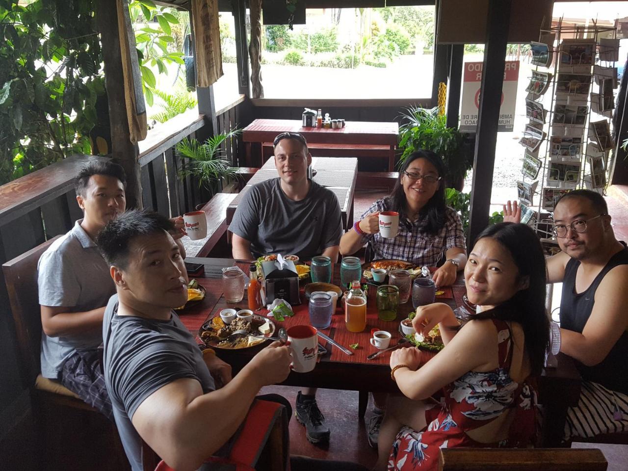 Red Frog Hotel La Fortuna Esterno foto