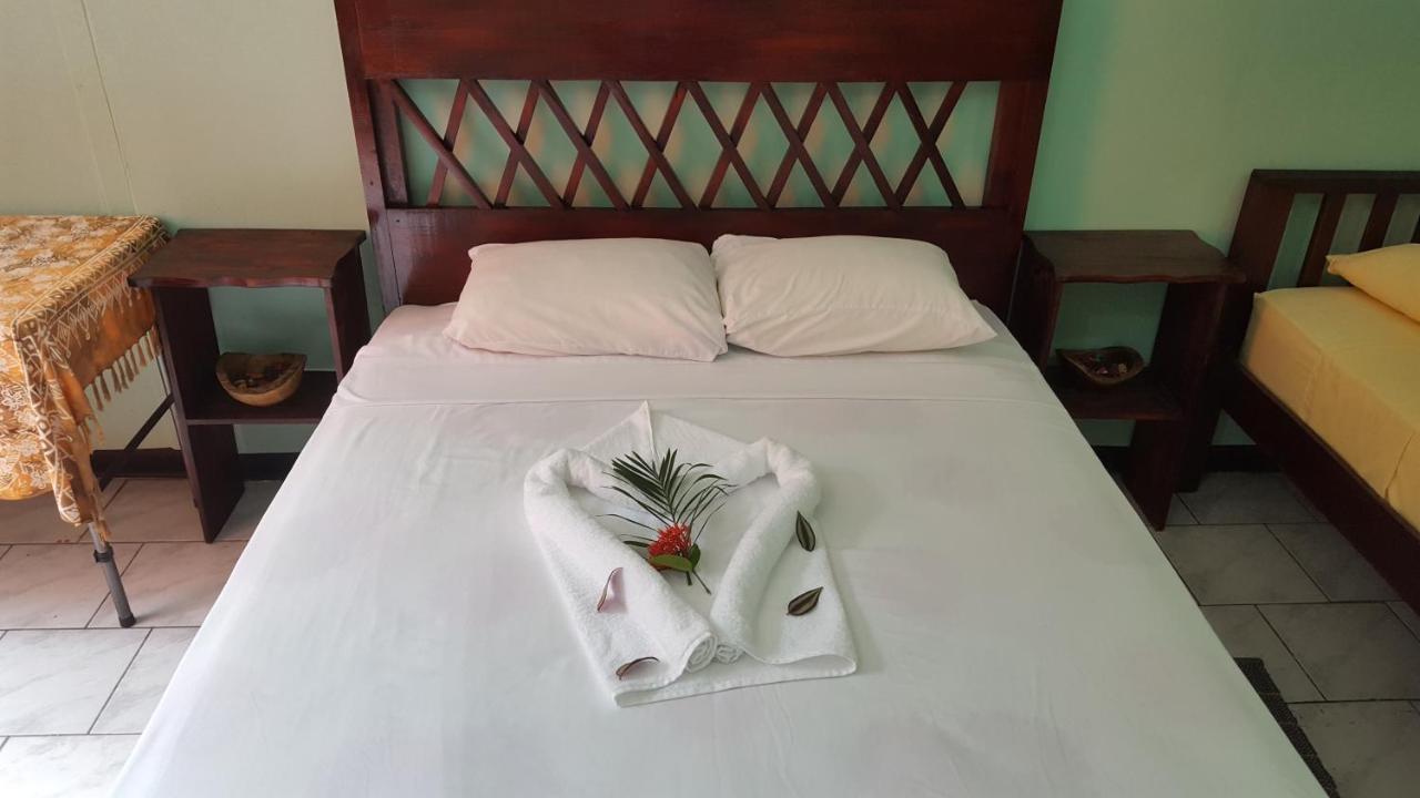 Red Frog Hotel La Fortuna Esterno foto