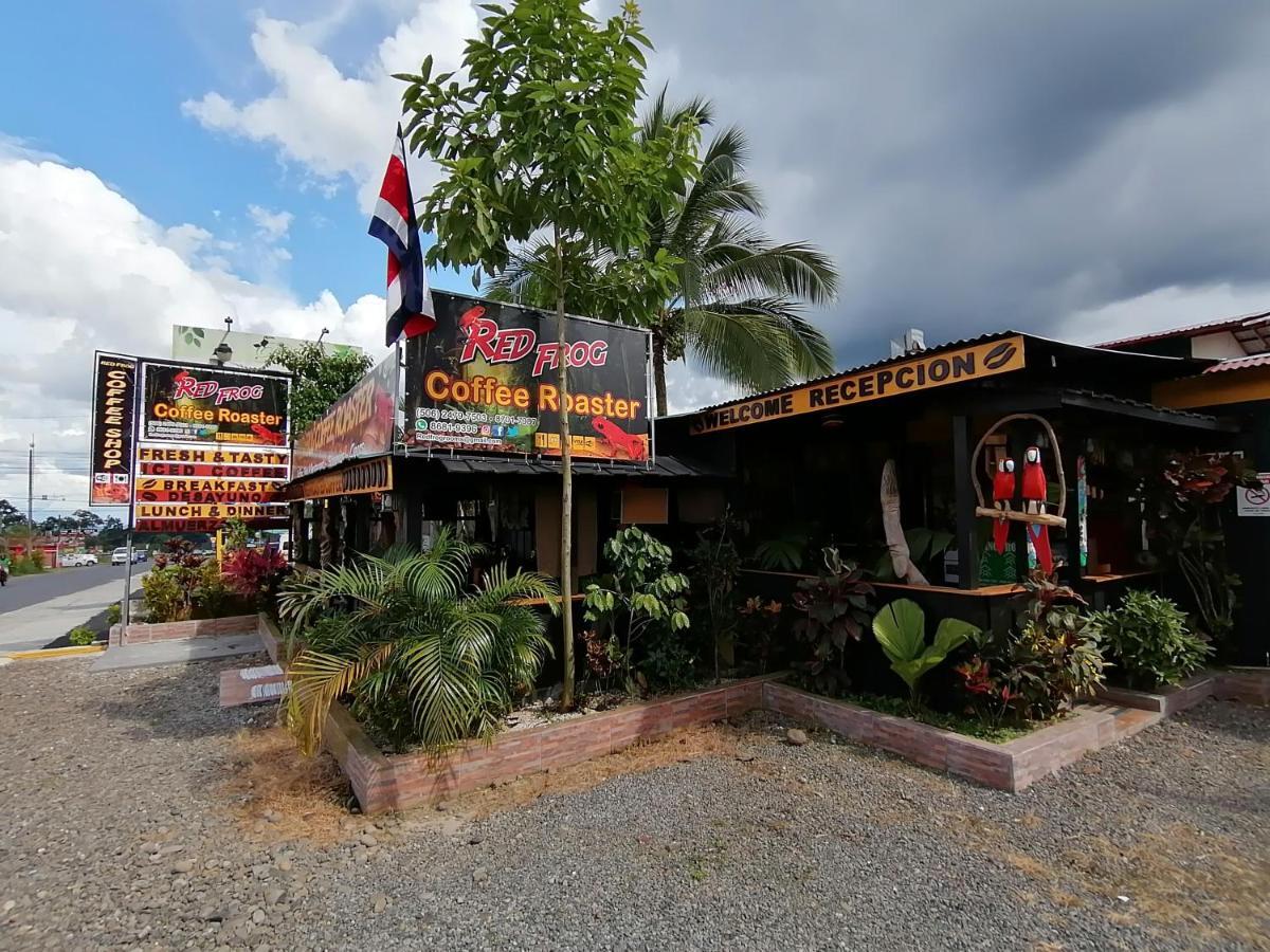 Red Frog Hotel La Fortuna Esterno foto